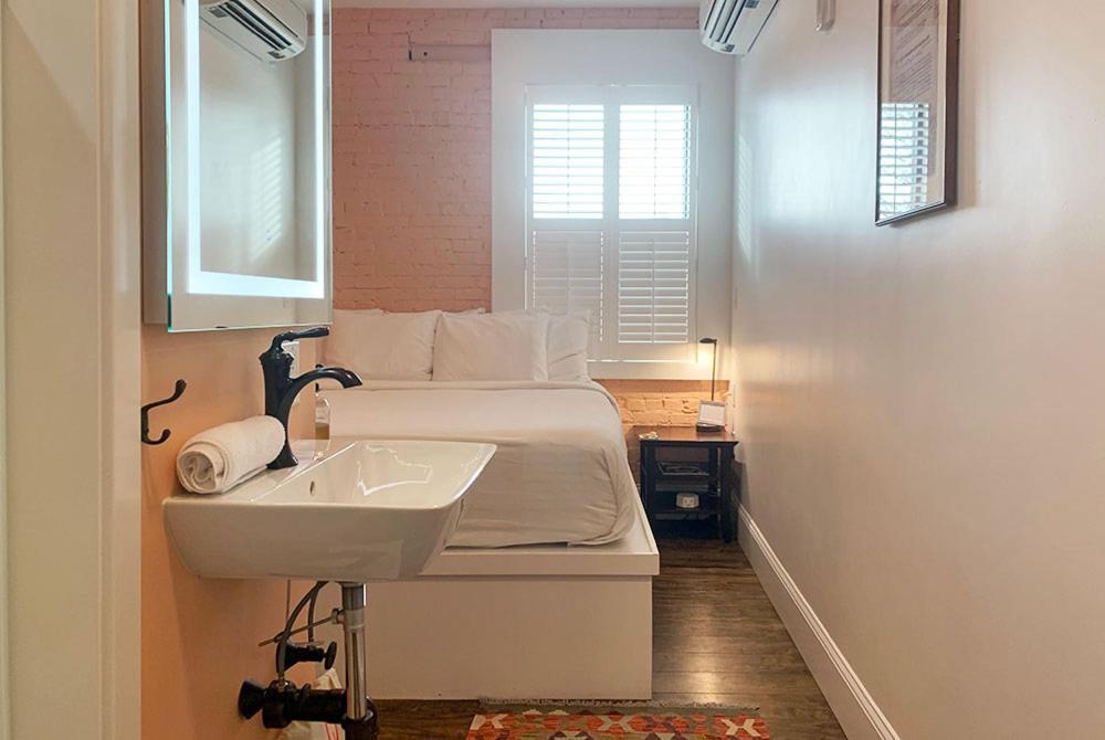 The Cabot Lodge Beverly Extérieur photo