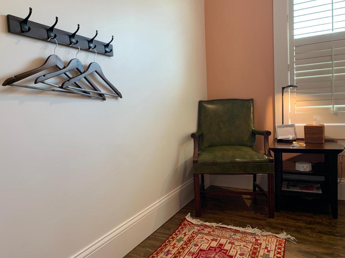 The Cabot Lodge Beverly Extérieur photo